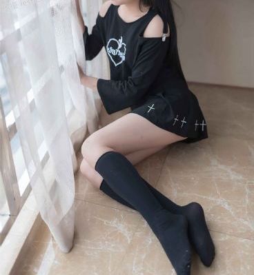 欧美高清vivoe巨大_加长未删减版在线观看