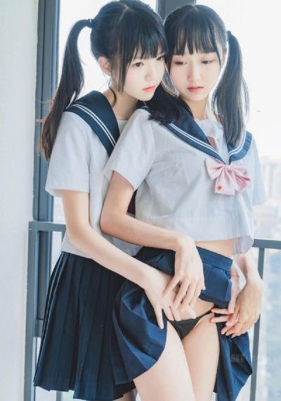 美女裸体dj_720免费观看最新