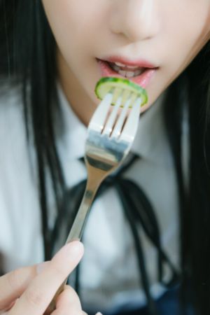 国产精品亚洲一本_BD英语电影完整版在线观看