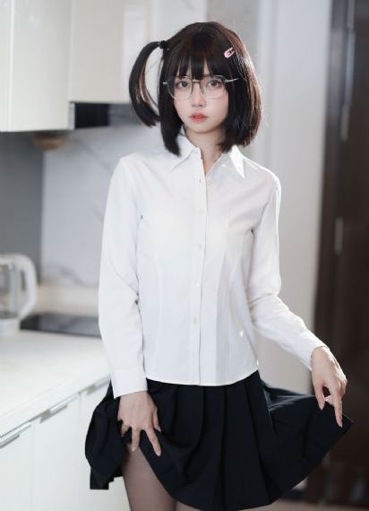 女女汗脚脏臭袜子脚奴小说_国产剧在线观看视频