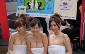 男女做爰猛烈叫床视频免费3_720高清在线
