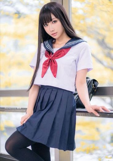 裸着身体给老头吃奶日本视频_BD韩语完整视频观看